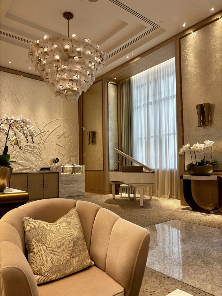 ドーハ　ホテル　ヒルトン　Waldorf Astoria Doha West Bay　宿泊レビュー