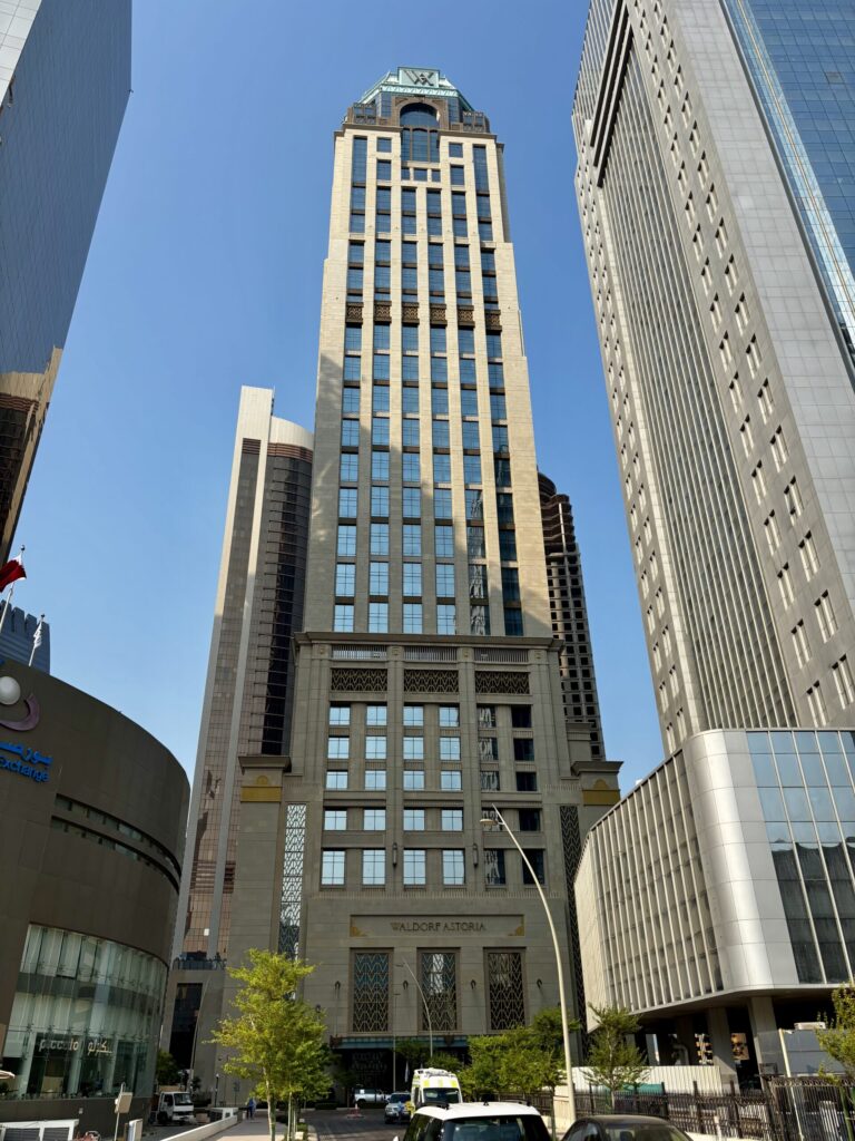 ドーハ　ホテル　ヒルトン　Waldorf Astoria Doha West Bay　宿泊レビュー